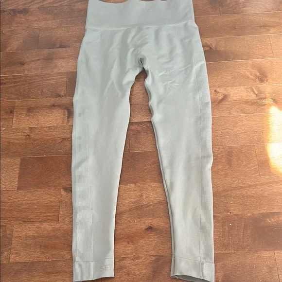 Set Active Set - Picture 5 of 7